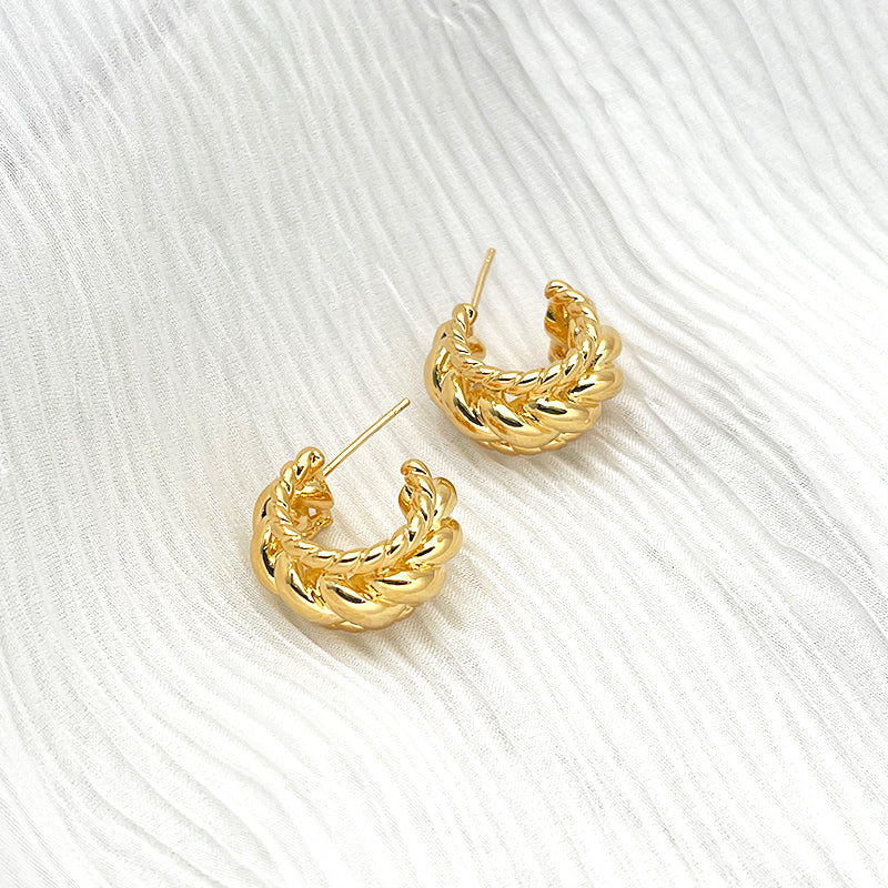 ZHONGTAI Sweet and little fresh earrings 18.5mmx10.5mm Fried Dough Twists Twist Ring European and American Style Ear Studs Small Popular Vintage Metal Knitted Ear Studs