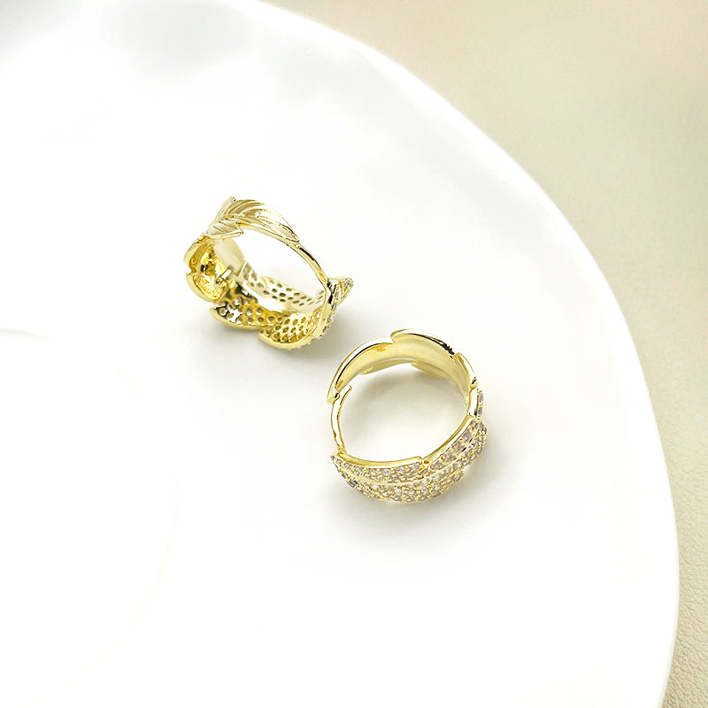 ZHONGTAI Sweet and little fresh earrings 16.7mmx8.9mm Trendy, minimalist, versatile earrings, ruffian and handsome men's earrings, full of diamond earrings