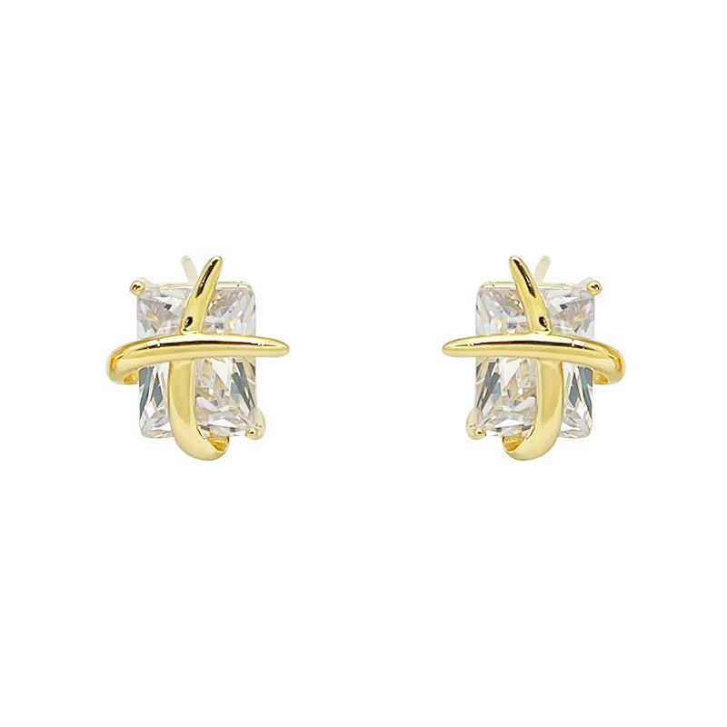 ZHONGTAI Sweet and little fresh earrings 13.3mmx10.3mm Diamond earrings, new trendy earrings, niche design, high-end feel earrings